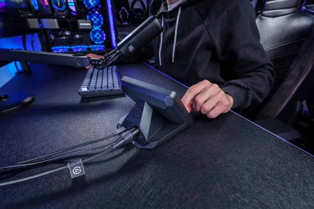 Elgato XLR Dock for Stream Deck+ — image 1