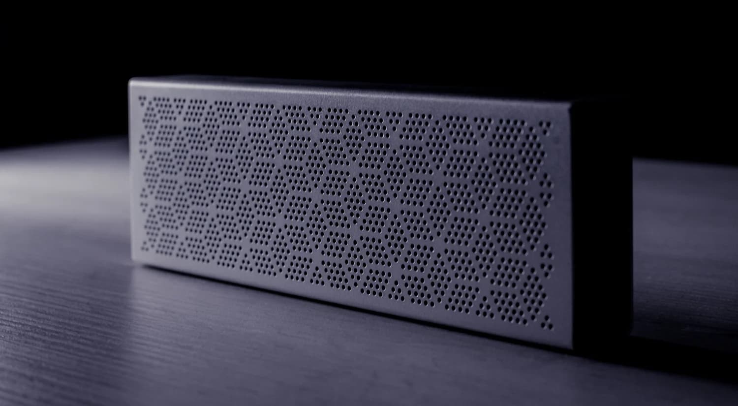 EDIFIER MP120 portable Bluetooth speaker — image 1